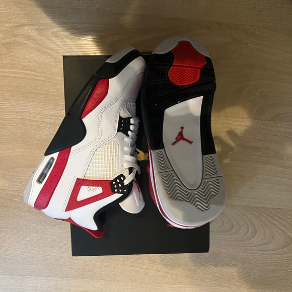 Jordan Retro 4 Red Cement - Picture 2 of 9